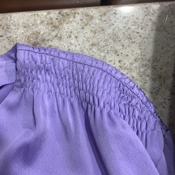 NWOT Vince Smocked Shoulder Long Sleeve Satin Blouse in Lily Stone Size XL - Picture 14 of 16